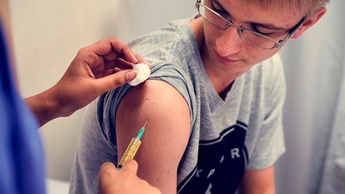 En Mayenne, 1 000 nouveaux créneaux pour la vaccination des 12-30...